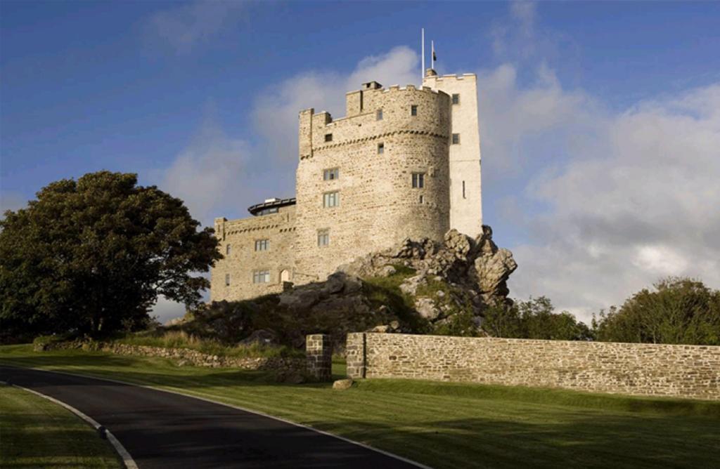 Roch Castle 호텔 외부 사진